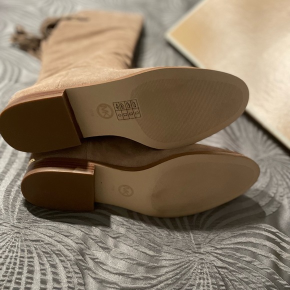 Michael Kors Rhea Flat Boots NWOT - Picture 11 of 11